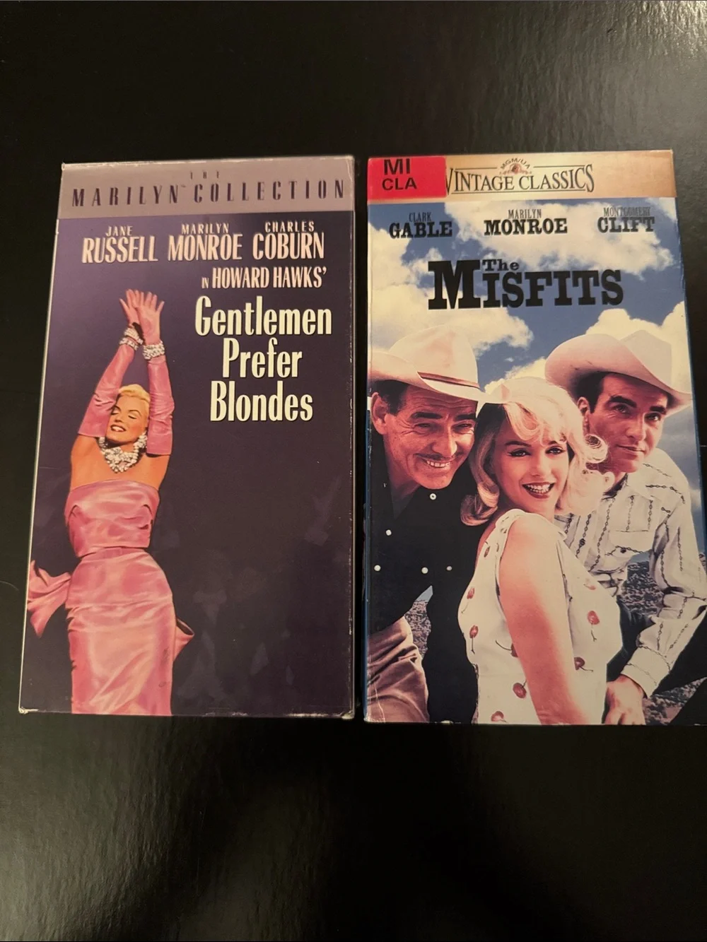 Marilyn Monroe VHS 📼 lot of 2 movies _ The MISFITS & Gentlemen Prefer Blondes 💫